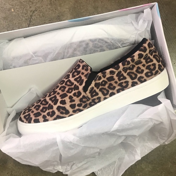 Leopard slip on sneaker - Picture 5 of 8